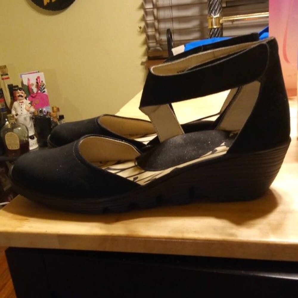 Womens Suede Size 10 Short Wedge Shoes